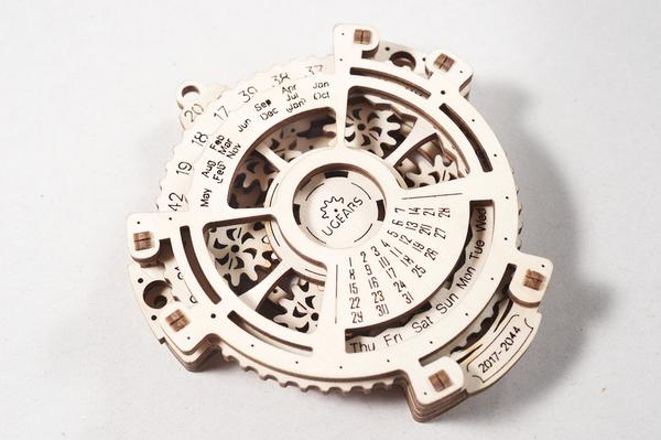 UGears  Date Navigator Building Kit